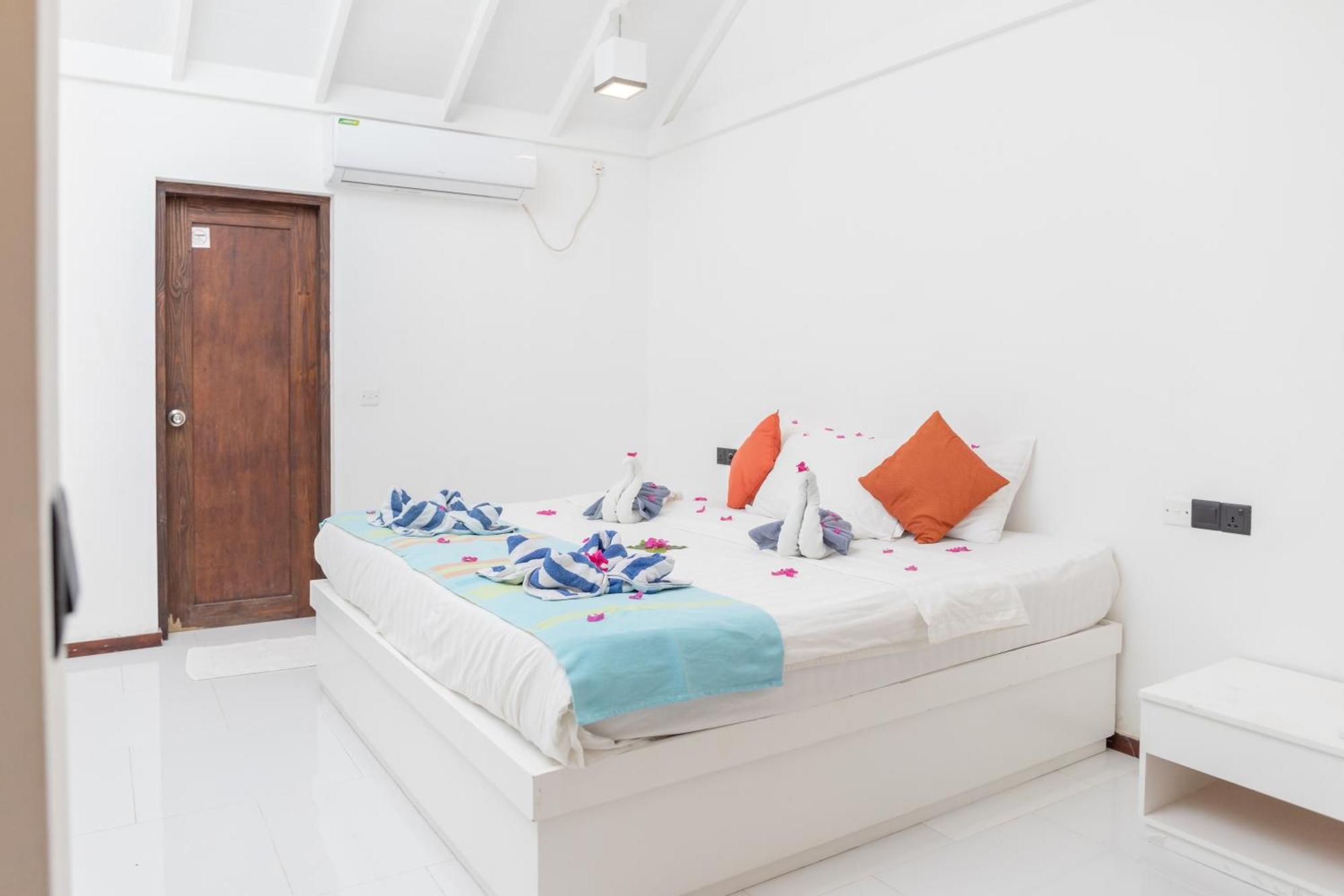 Brickwood Ganduvaru Private Villas Rasdhoo 外观 照片
