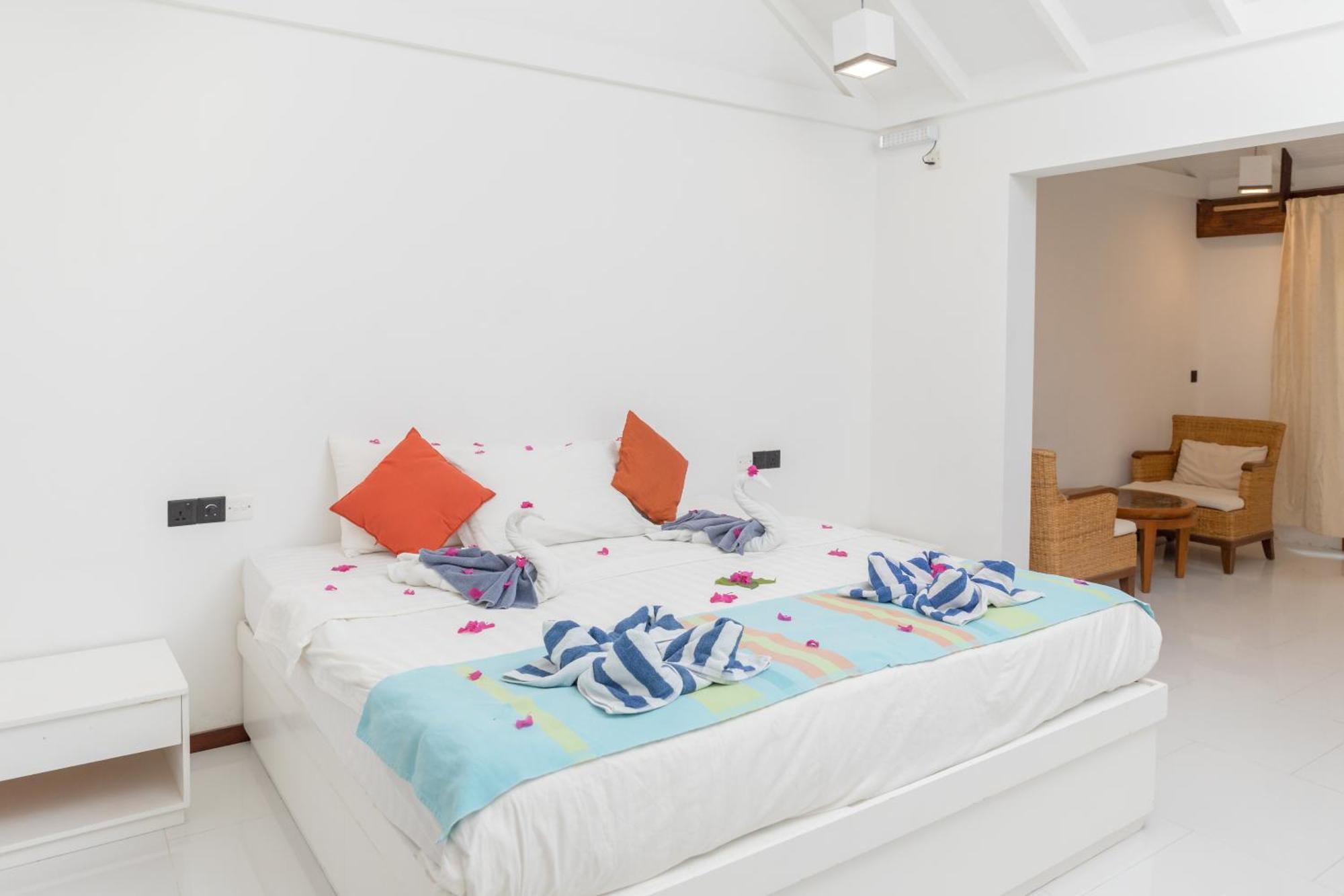 Brickwood Ganduvaru Private Villas Rasdhoo 外观 照片