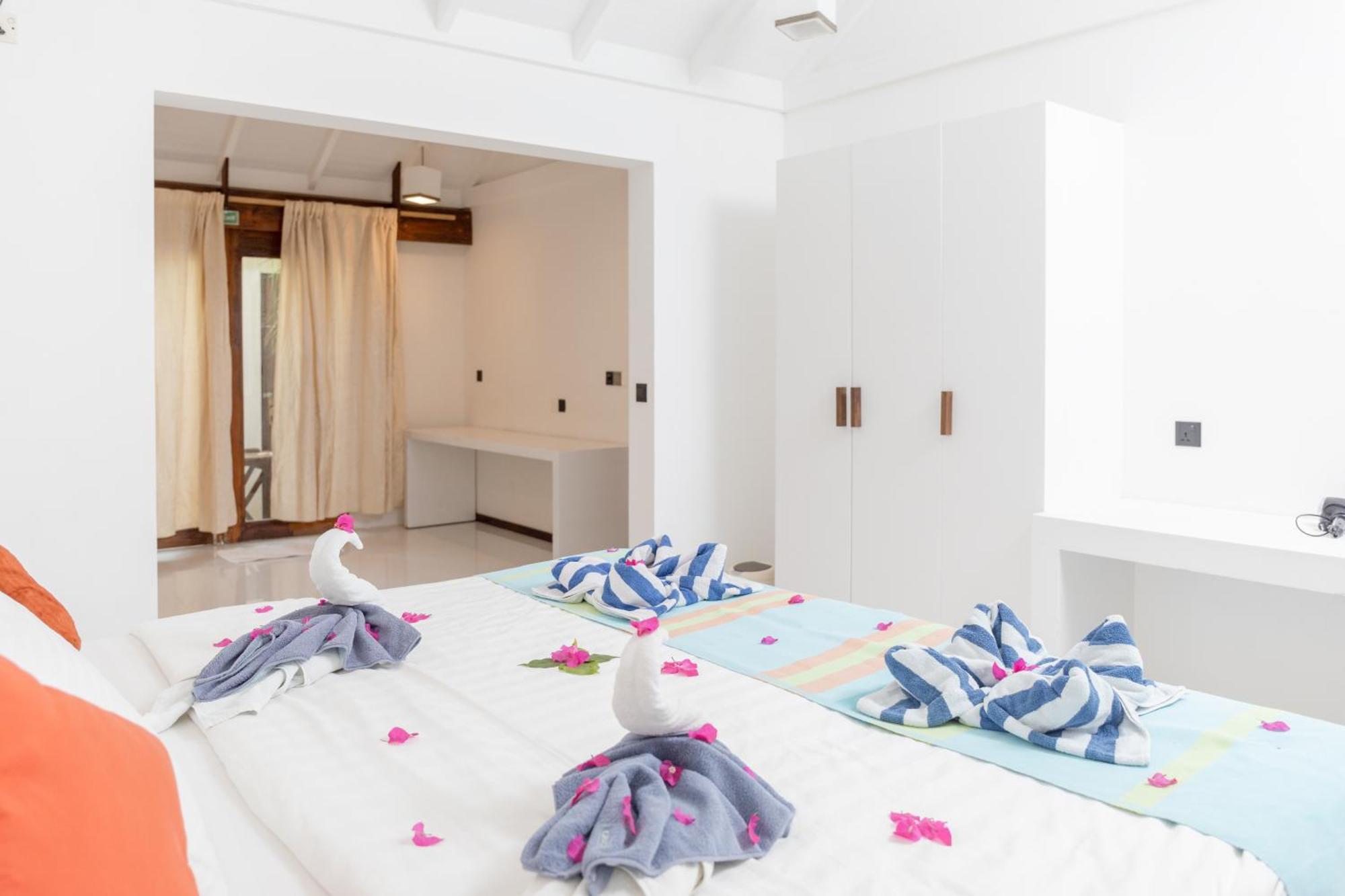 Brickwood Ganduvaru Private Villas Rasdhoo 外观 照片