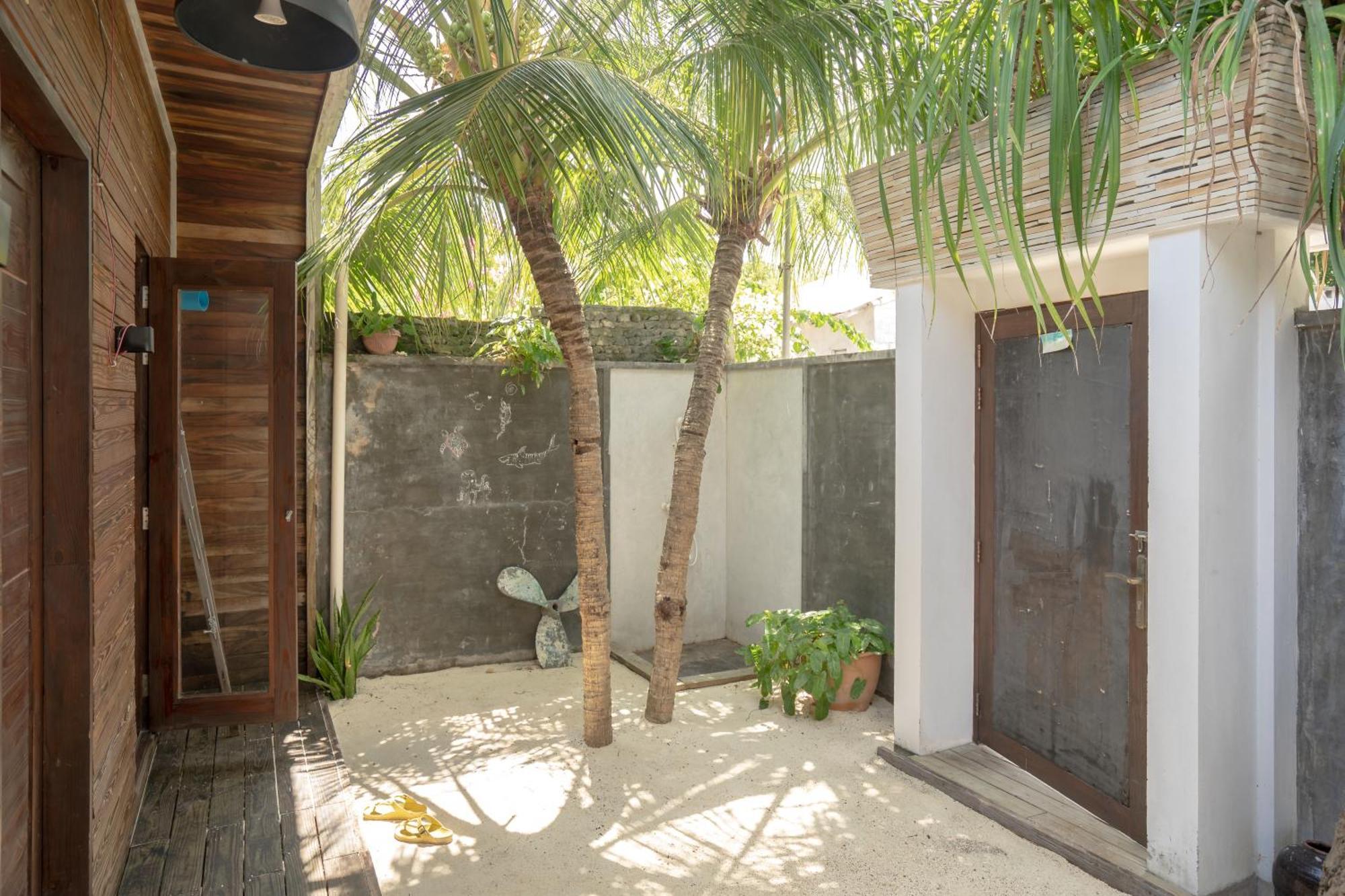 Brickwood Ganduvaru Private Villas Rasdhoo 外观 照片